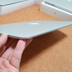 Macbook Air 2011 Core i5 / RAM 4GB / SSD 128GB / 13.3” HD / 1Kg1