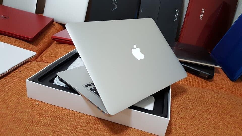 Macbook Air 2015 Core i5 / RAM 4GB / SSD 128GB