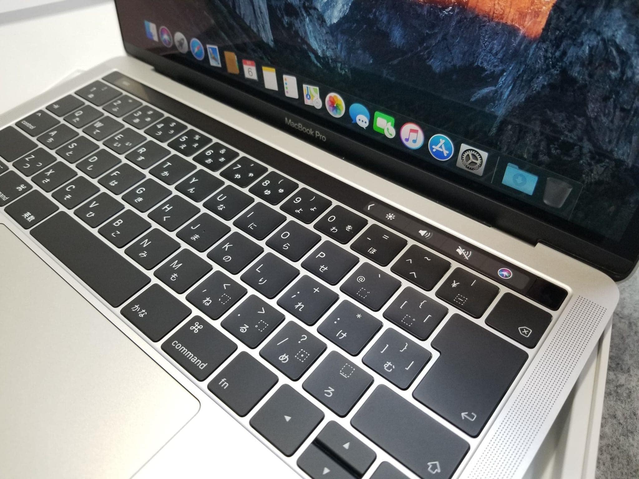 Macbook Pro Touchbar 2016 Core i5 (2.9Ghz) / RAM 8GB / SSD 256GB 